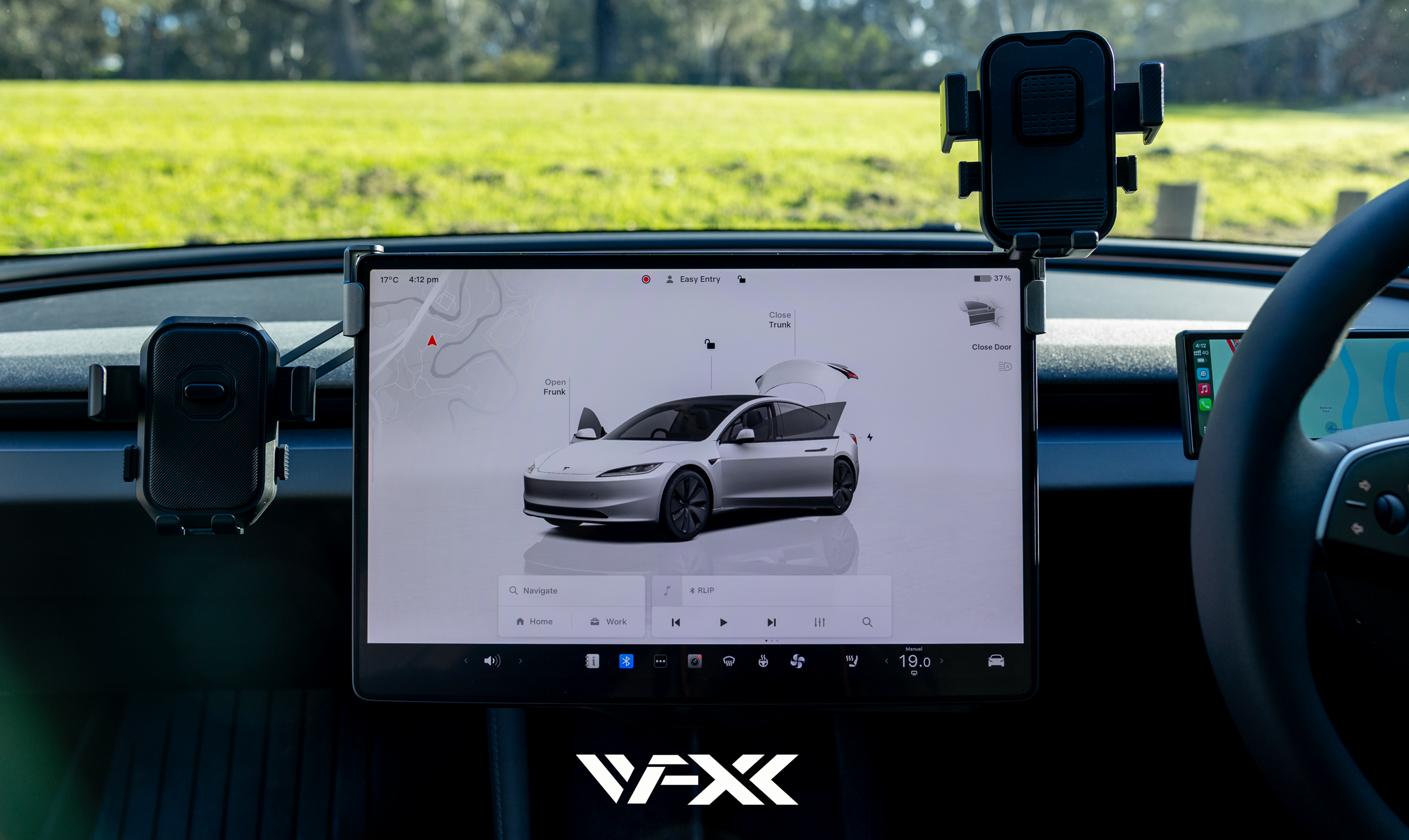 Noise Free Put On Clip Phone Holder